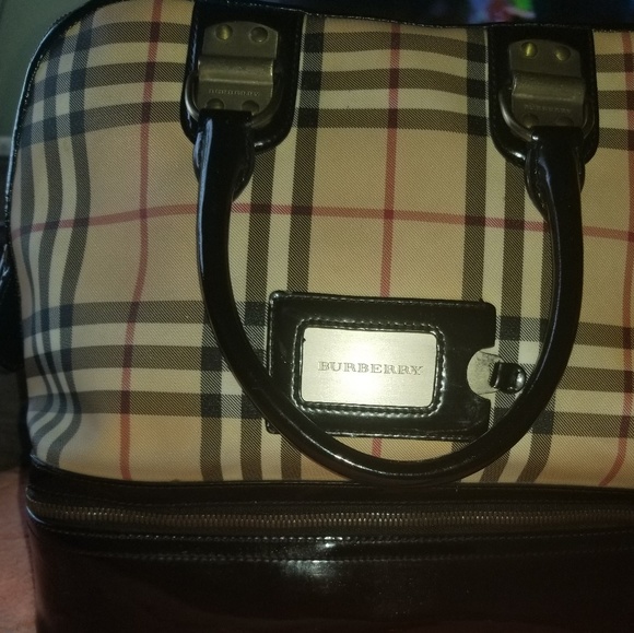 Authentic Burberry Bag - Picture 3 of 6